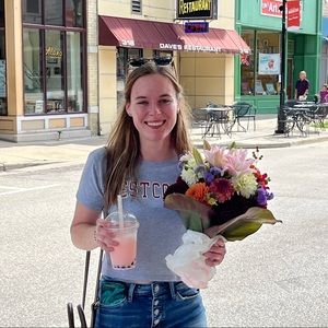 Meet your Posher, Valerie